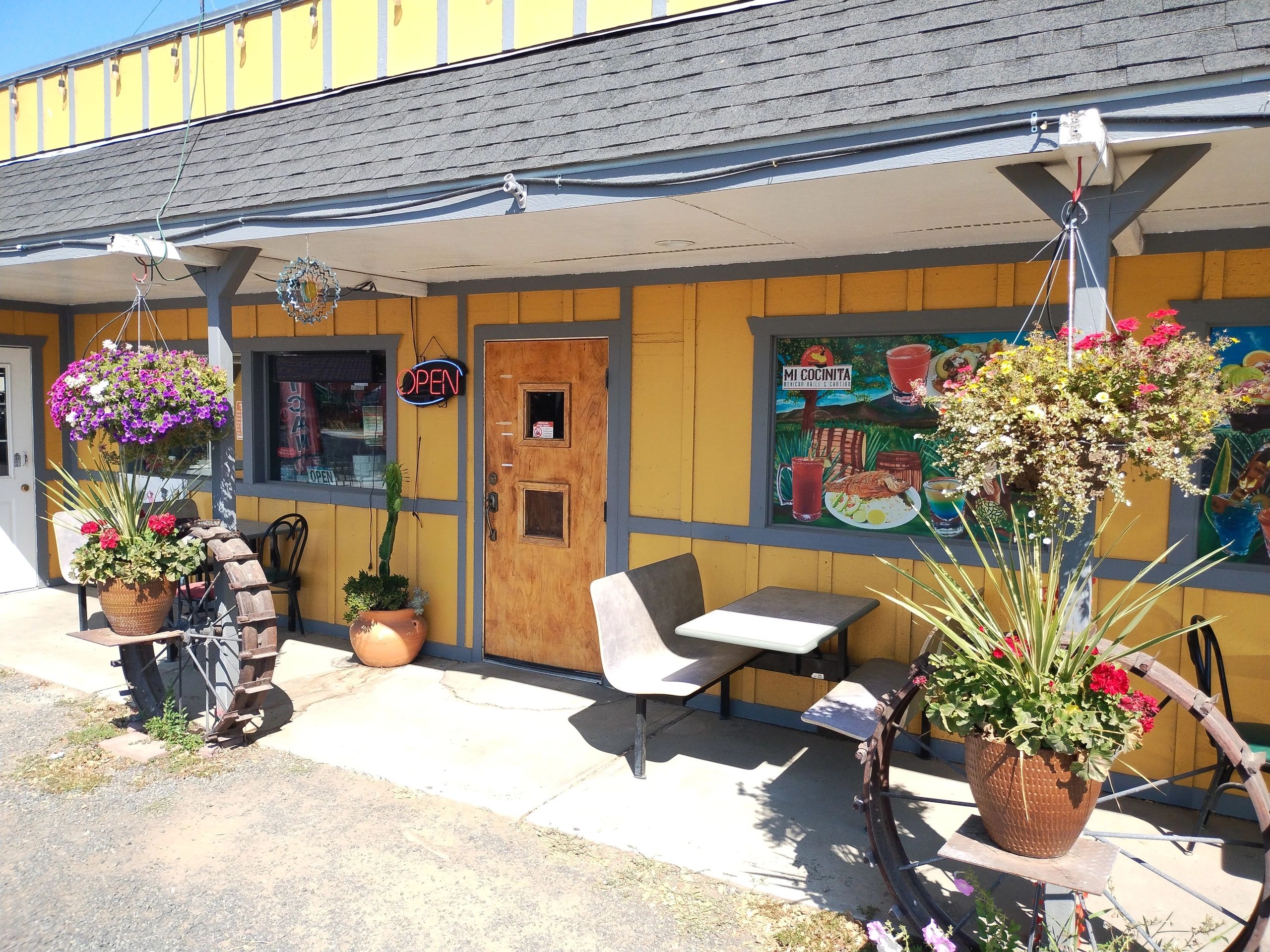 Tuesday Soap Lake Chamber Business Spotlight #SoapLakeSpotlight #SupportLocal #CommunityPride